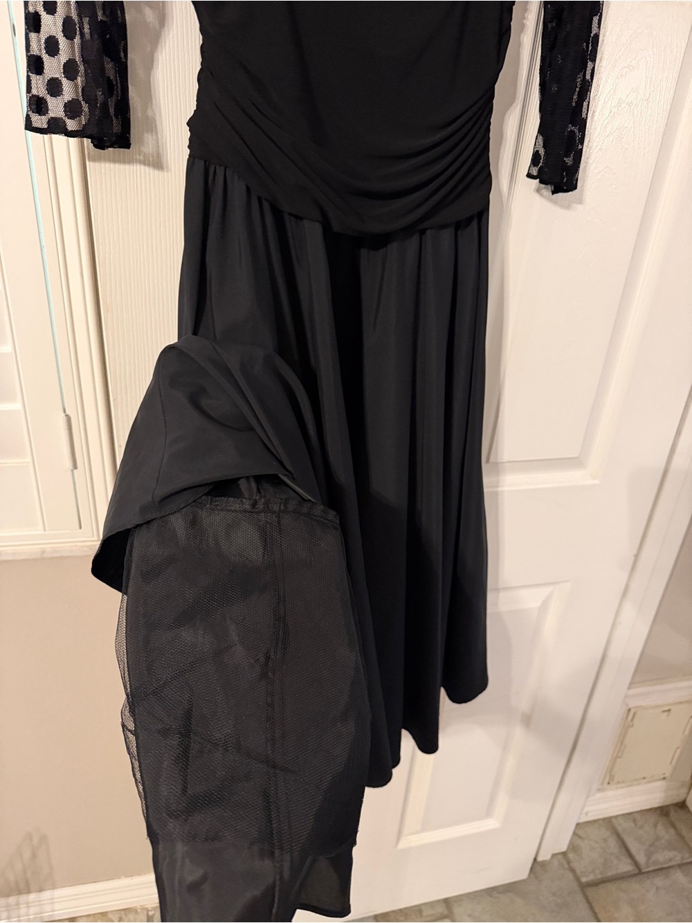 Jessica Howard Black Polka-Dot Mesh Midi Dress 3/4 sleeve vintage look timeless - Picture 4 of 8